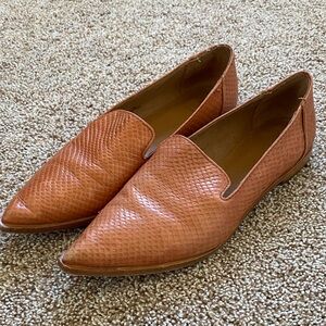 FRYE Kenzie Venetian Snakeskin Flats